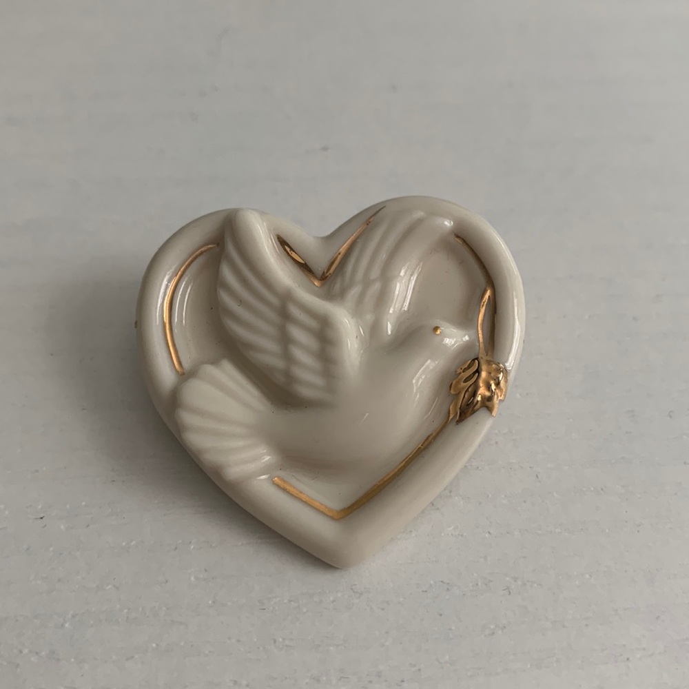 The Lenox Peaceful Heart Pin